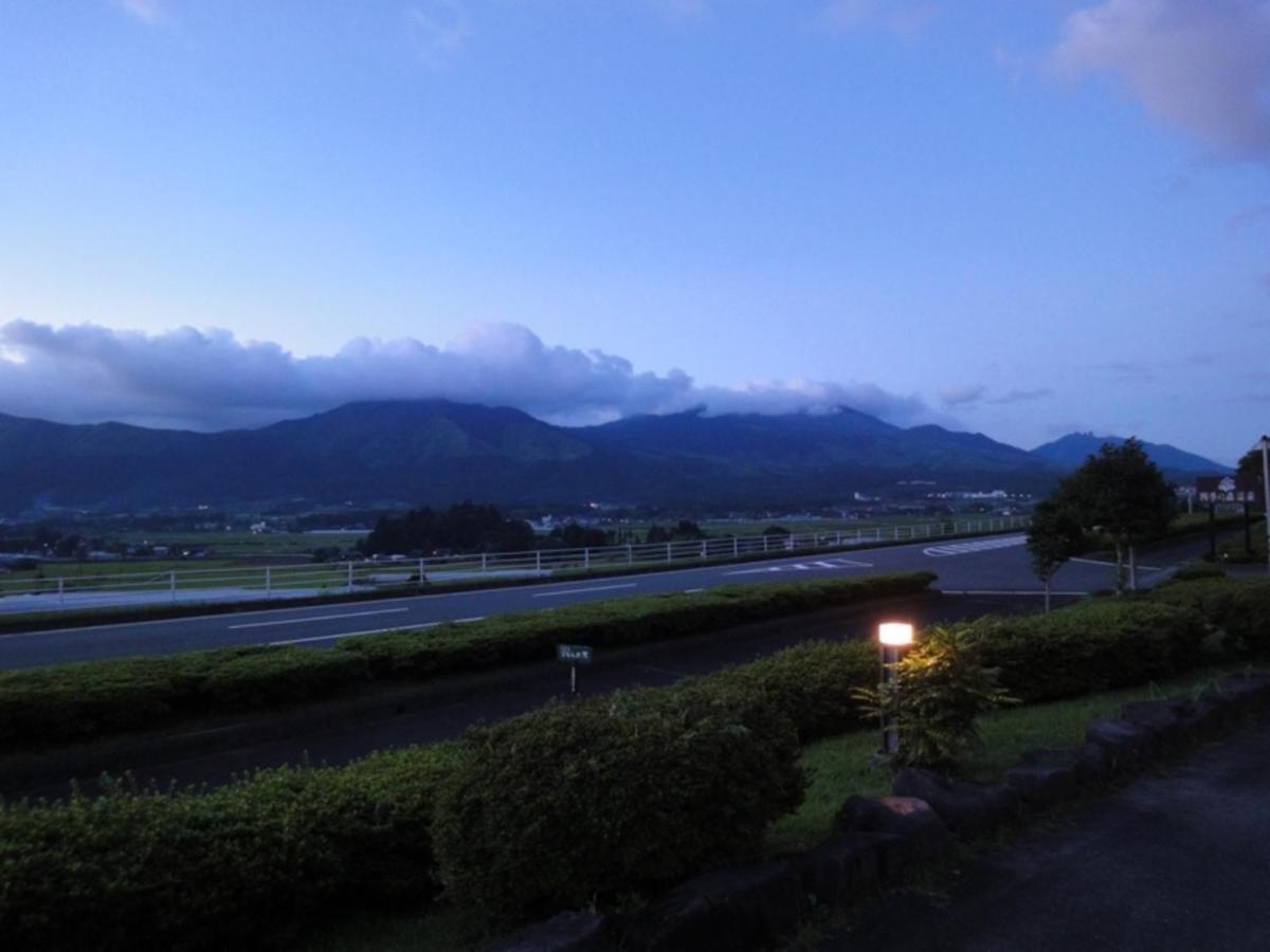 Hotel Shikino Mori Aso Exterior foto